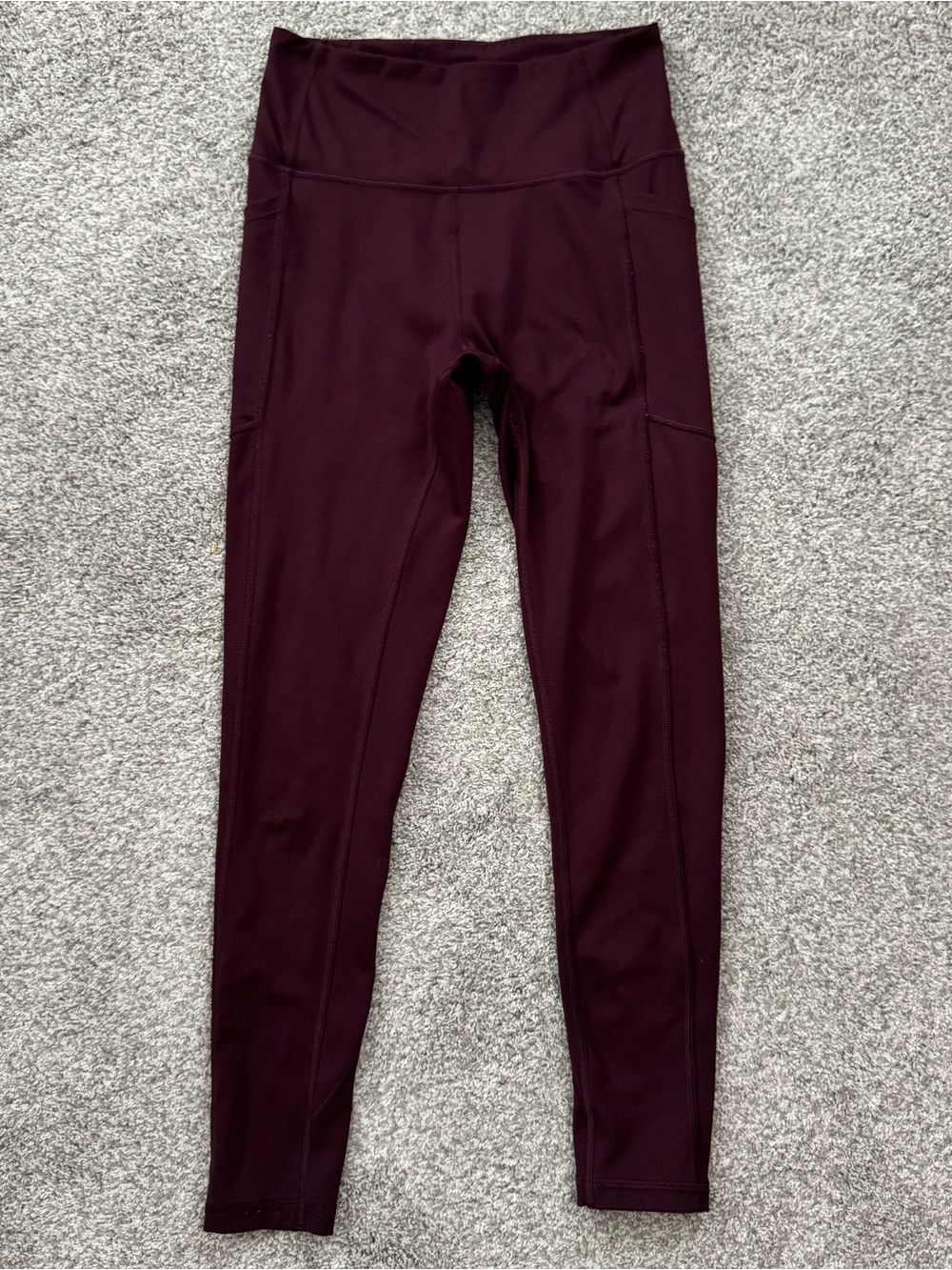 Victoria's Secret Incredible Essential Size 2 Side Pockets Maroon Leggings